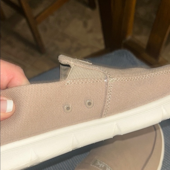 Huk Tan Loafers Slip-On Shoes - Picture 7 of 9